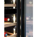 Avintage Borhűtő AVI72PLATINUM pult alá építhető, 29 palack