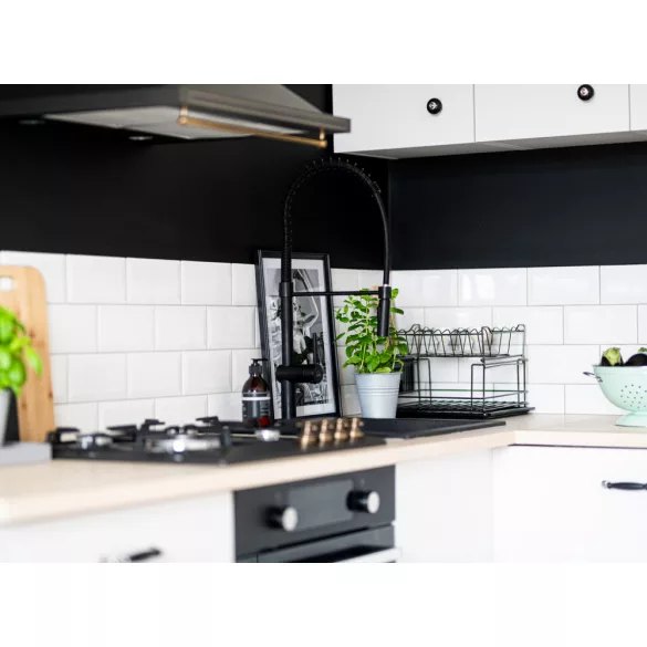 Laveo RHEA zuhanyváltós csaptelep rugós kiömlővel, matt fekete