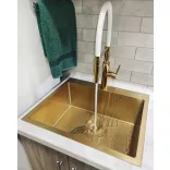 LAVEO SHIRE zuhanyfejes csaptelep rugalmas tömlővel, fehér / arany