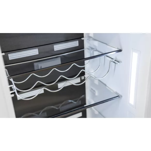 Kluge beépíthető kombi hűtőszekrény alul fagyasztóval, DualNoFrost, 170L/63L