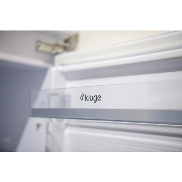 Kluge beépíthető kombi hűtőszekrény alul fagyasztóval, DualNoFrost, 180L/63L